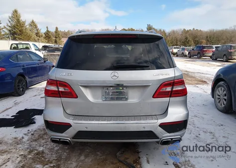 2013 Mercedes-Benz Ml 63 Amg 4Matic z USA, uszkodzony, nr VIN 4JGDA7EB0DA161087